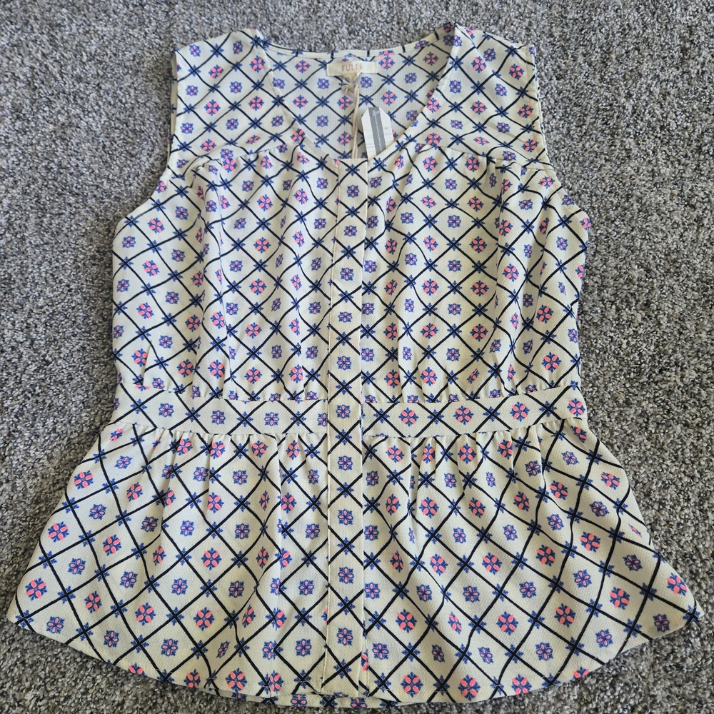 Tulle Sleeveless Top with Blue and Pink Geometric Print